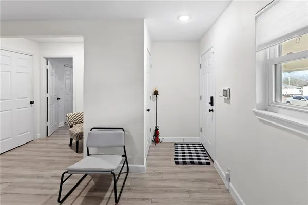 $310,999 | 1306 East Lovers Lane, Arlington, TX 76010