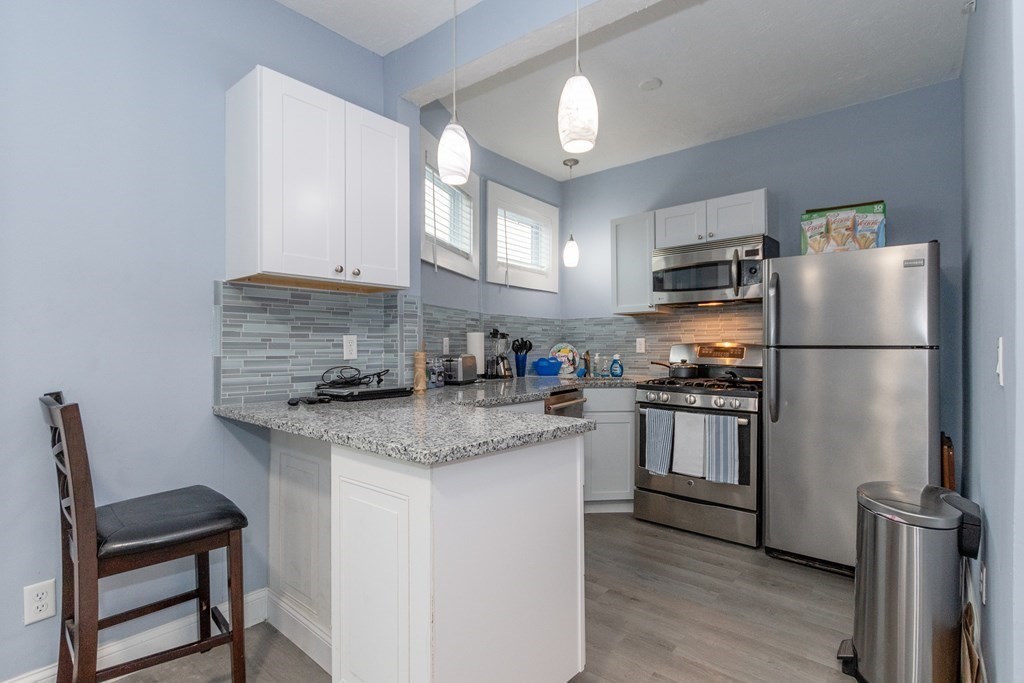 6 Windsor Street Worcester, MA 01605 - Photo 12 of 38