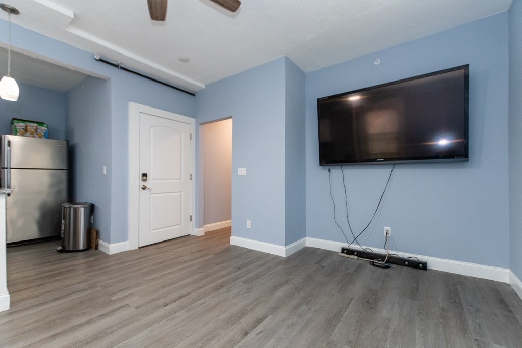 6 Windsor Street Worcester, MA 01605 - Photo 15 of 38