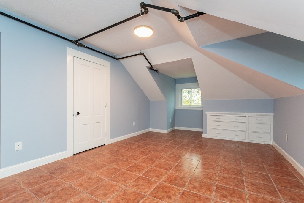 6 Windsor Street Worcester, MA 01605 - Photo 22 of 38