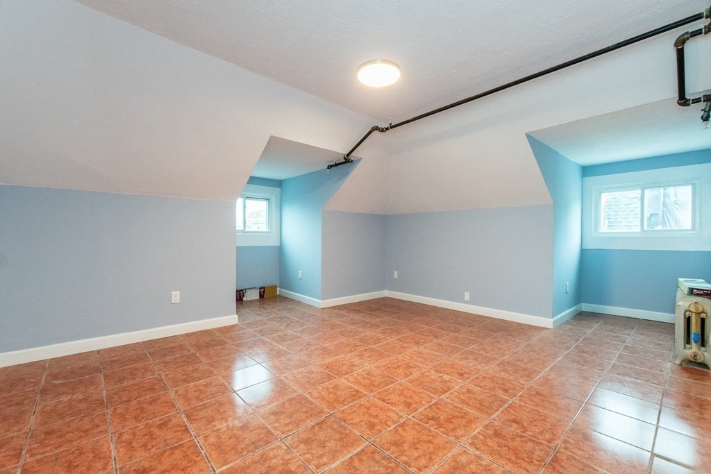 6 Windsor Street Worcester, MA 01605 - Photo 23 of 38