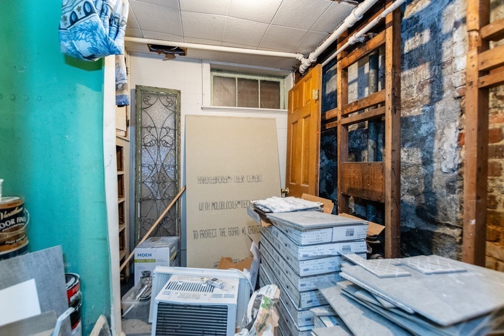 6 Windsor Street Worcester, MA 01605 - Photo 31 of 38