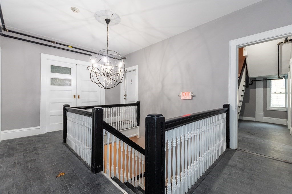 6 Windsor Street Worcester, MA 01605 - Photo 9 of 38