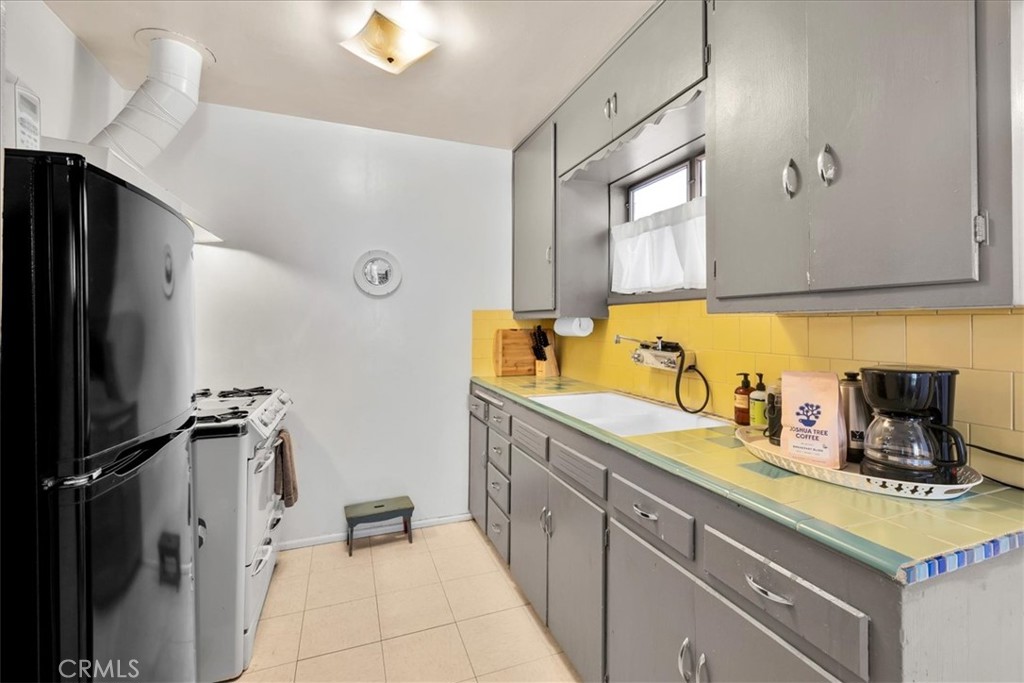 61855 Valley View Circle Joshua Tree, CA 92252 - Photo 11 of 28