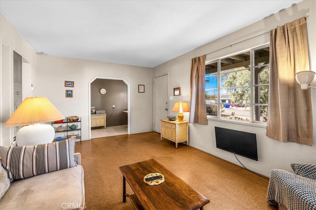 61855 Valley View Circle Joshua Tree, CA 92252 - Photo 7 of 28