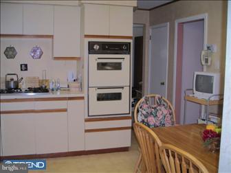 862 Fernhill Road Glenside, PA 19038 - Photo 4 of 6 Kitchen