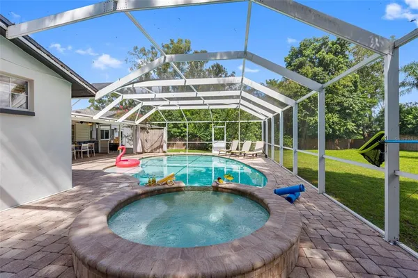 $949,000 | 1811 Nursery Road, Clearwater, FL 33764