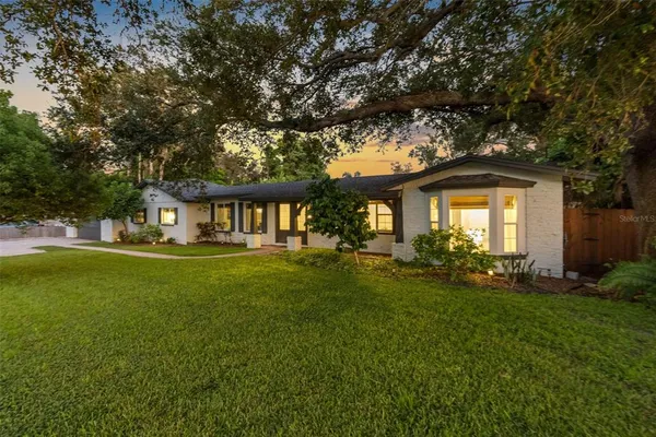 $949,000 | 1811 Nursery Road, Clearwater, FL 33764