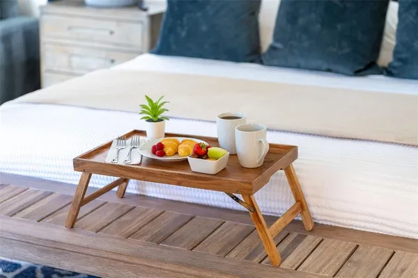 $949,000 | 1811 Nursery Road, Clearwater, FL 33764