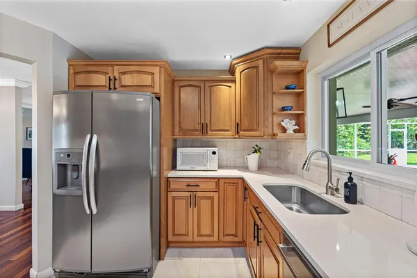 $949,000 | 1811 Nursery Road, Clearwater, FL 33764