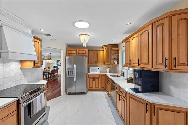 $949,000 | 1811 Nursery Road, Clearwater, FL 33764