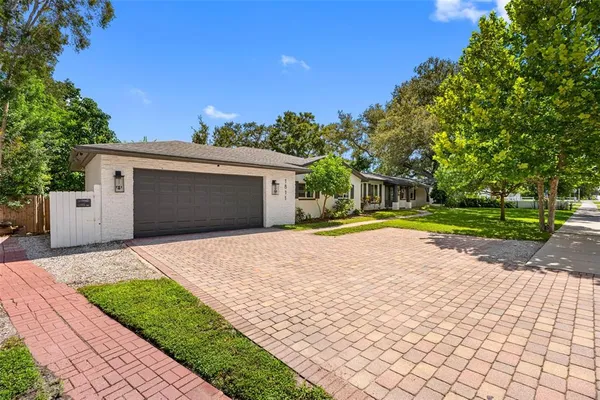 $949,000 | 1811 Nursery Road, Clearwater, FL 33764