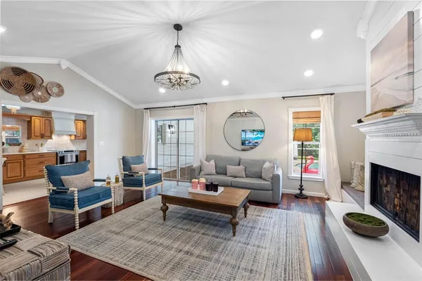 $949,000 | 1811 Nursery Road, Clearwater, FL 33764