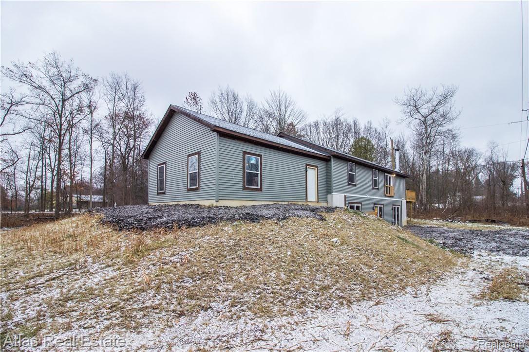 9625 Ellis Road Clarkston, MI 48348 - Photo 22 of 58 EXTERIORS (8 of 14).jpg
