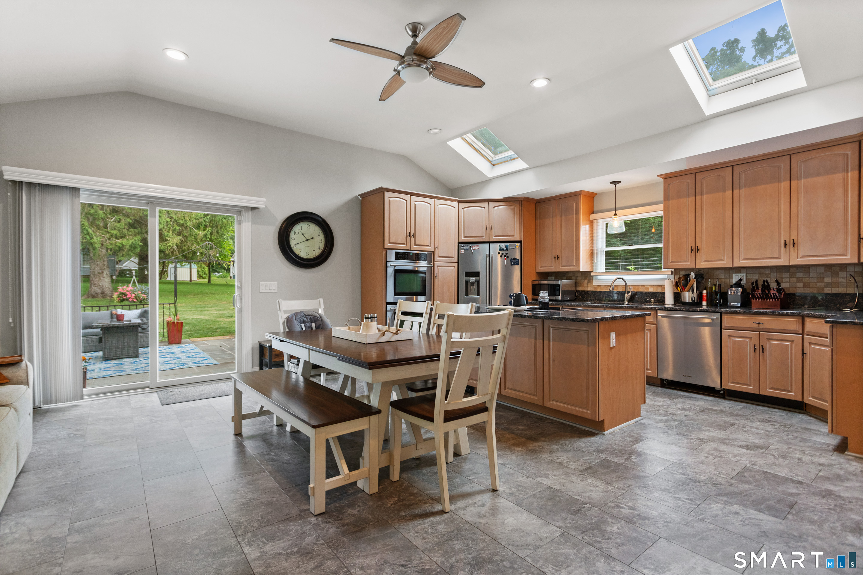 41 Wilkes Road Danbury, CT 06811 - Photo 3 of 39