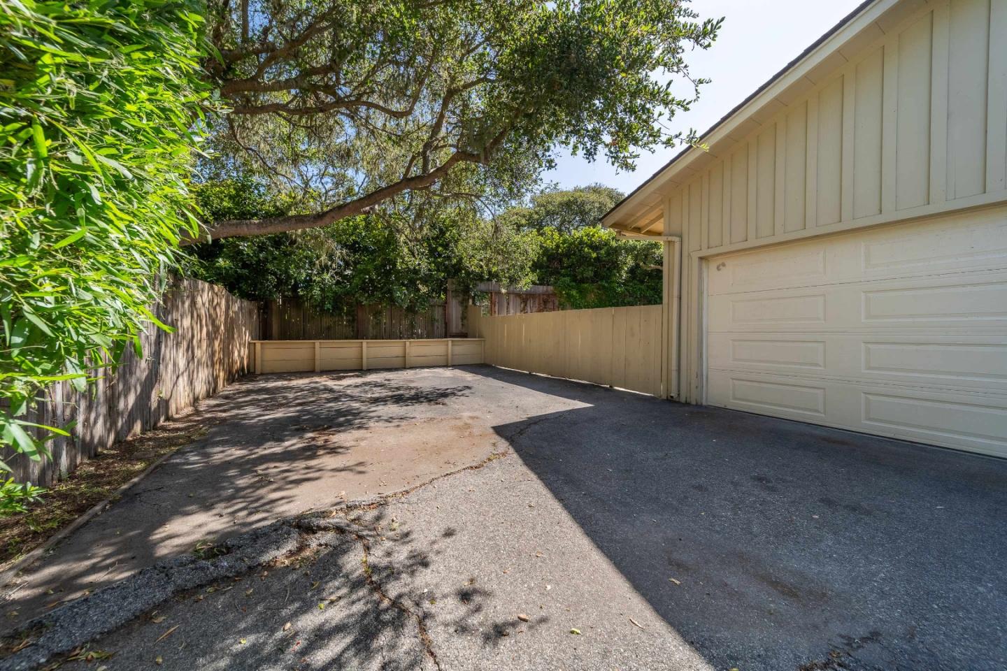 1027 Vaquero Road Pebble Beach, CA 93953 - Photo 37 of 58