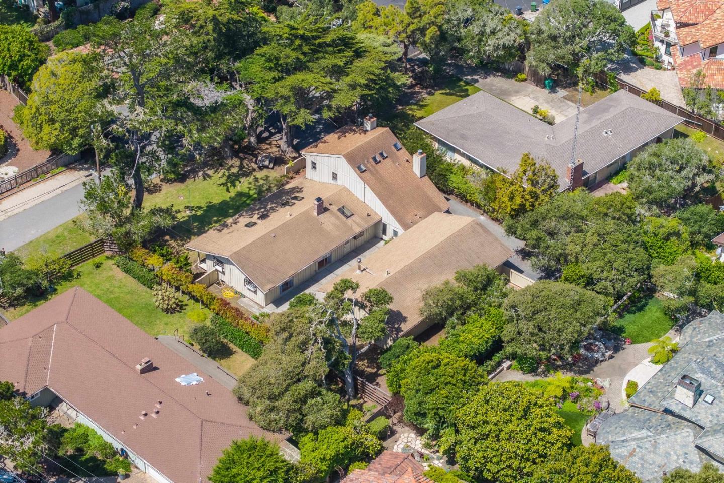 1027 Vaquero Road Pebble Beach, CA 93953 - Photo 8 of 58