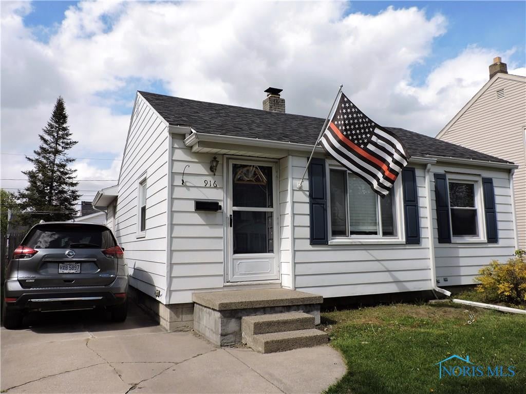916 Waybridge Road Toledo, OH 43612 - Photo 1 of 17 Gallery Image 1