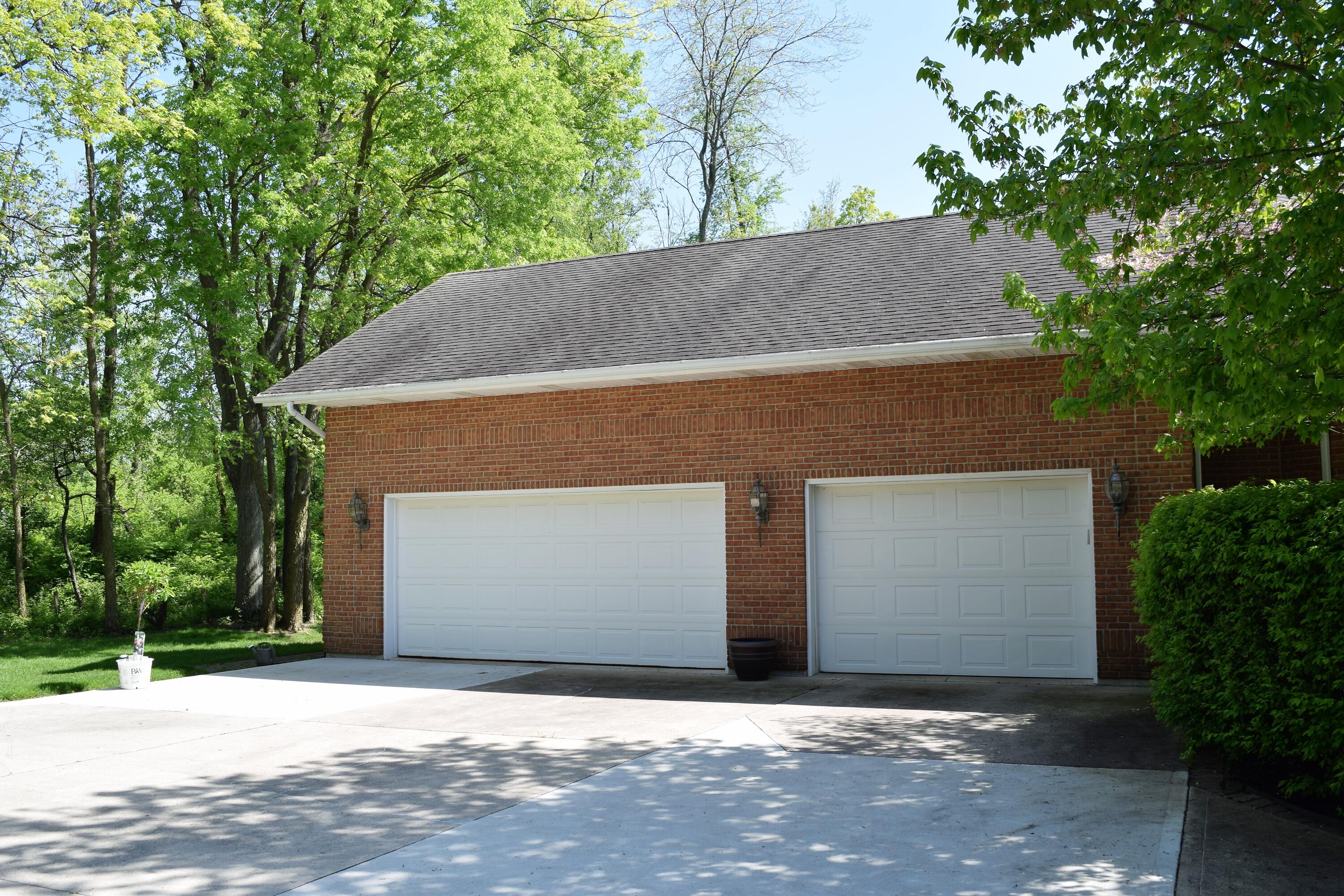 1776 Appian Way Springfield, OH 45503 - Photo 3 of 10 DSC_0182