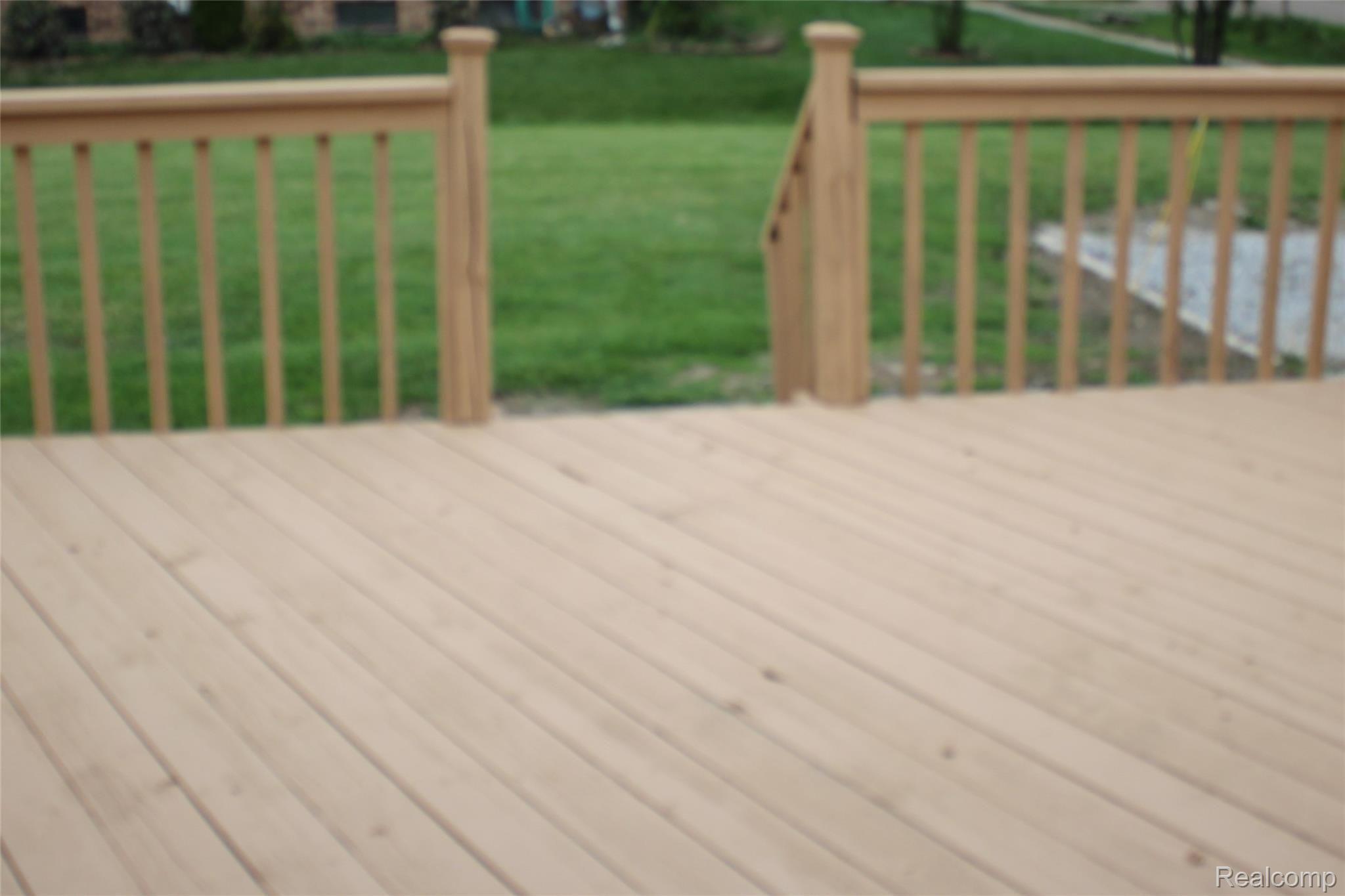 44122 Saltz Road Canton, MI 48187 - Photo 9 of 11 IMG_1558 (2)deck44122canton.JPG