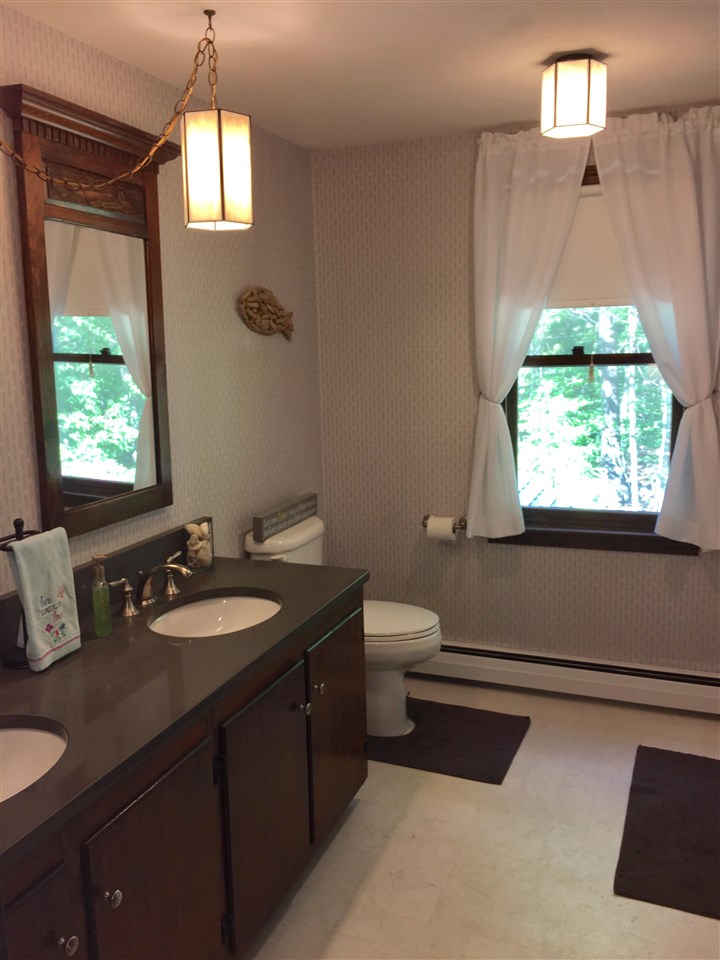 40 Sawyer Road Hampstead, NH 03841 - Photo 23 of 31