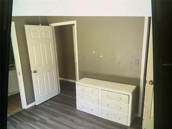 a view of walk in closet