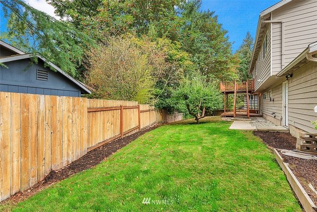 $800,000 | 16808 Northeast 107th Street, Redmond, WA 98052