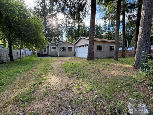 $285,000 | 8595 Golden Valley Drive, Maple Falls, WA 98266