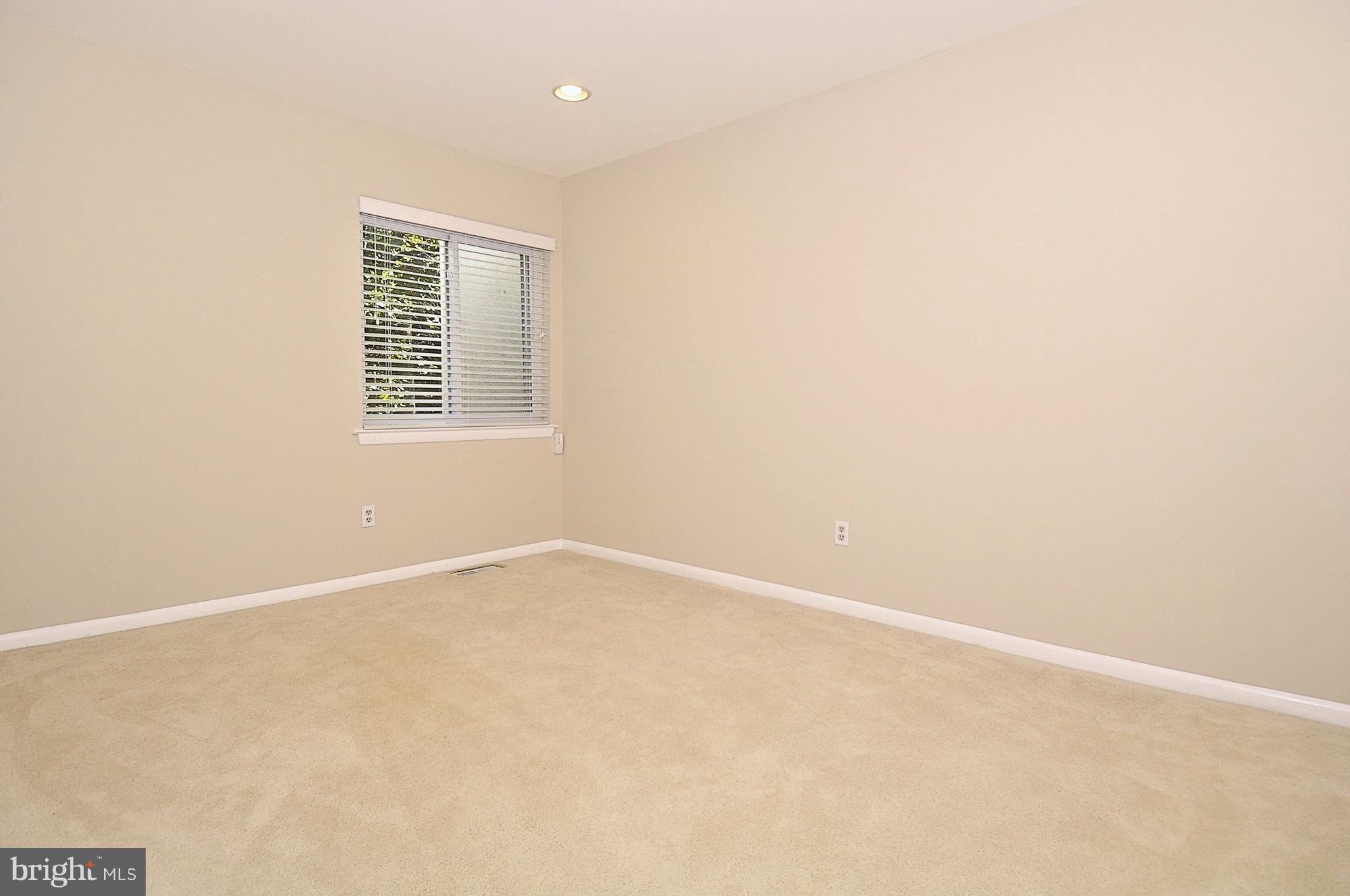 11744 Decade Court Reston, VA 20191 - Photo 25 of 30 Huge bedroom w/ recessed lighting