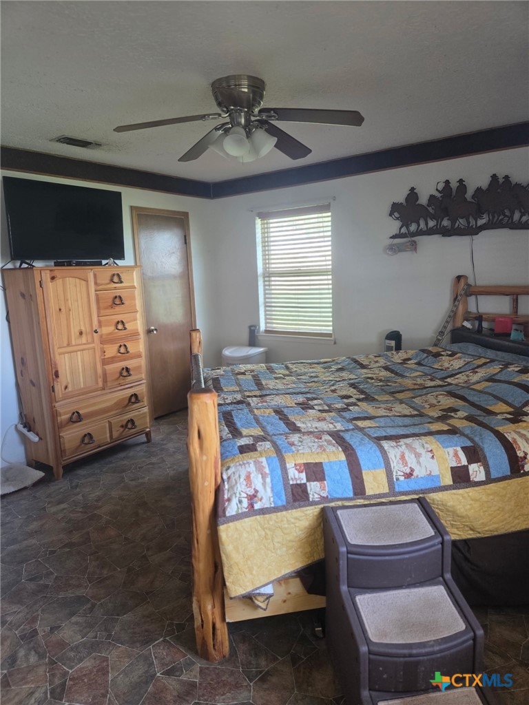 113 Leisure Acres Road Gatesville, TX 76528 - Photo 11 of 39
