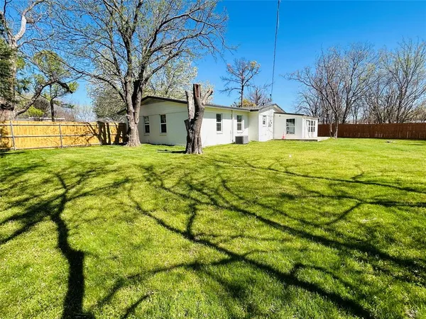 $299,500 | 7908 Lazy Lane Road, North Richland Hills, TX 76180