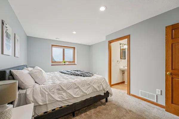 $1,149,900 | 24560 Cedar Point Road, New Prague, MN 56071