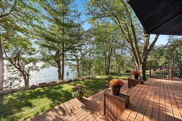 $1,149,900 | 24560 Cedar Point Road, New Prague, MN 56071