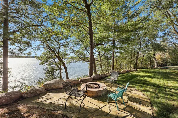 $1,149,900 | 24560 Cedar Point Road, New Prague, MN 56071