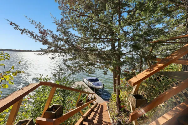 $1,149,900 | 24560 Cedar Point Road, New Prague, MN 56071