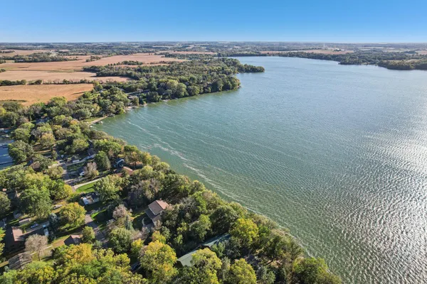 $1,149,900 | 24560 Cedar Point Road, New Prague, MN 56071