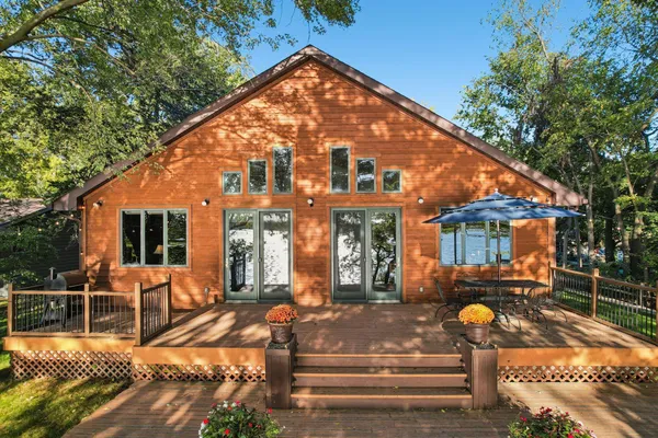 $1,149,900 | 24560 Cedar Point Road, New Prague, MN 56071