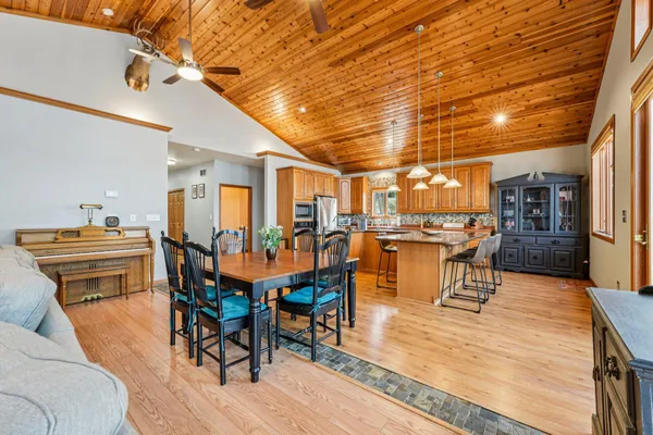 $1,149,900 | 24560 Cedar Point Road, New Prague, MN 56071