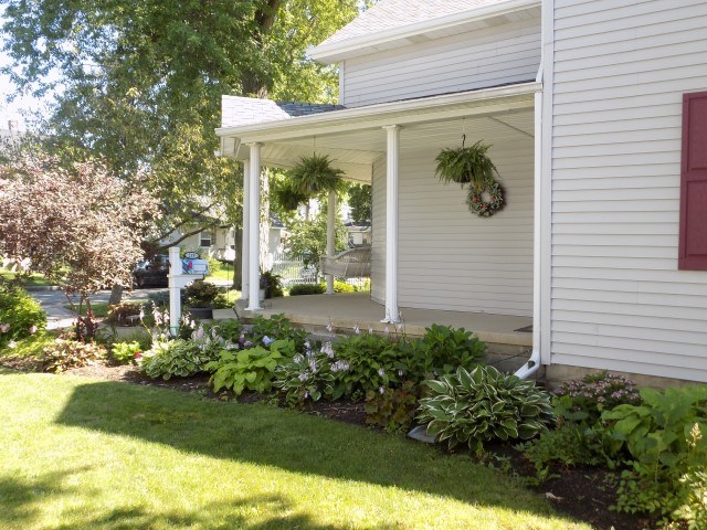 219 West Rugg Street Decatur, IN 46733 - Photo 2 of 23