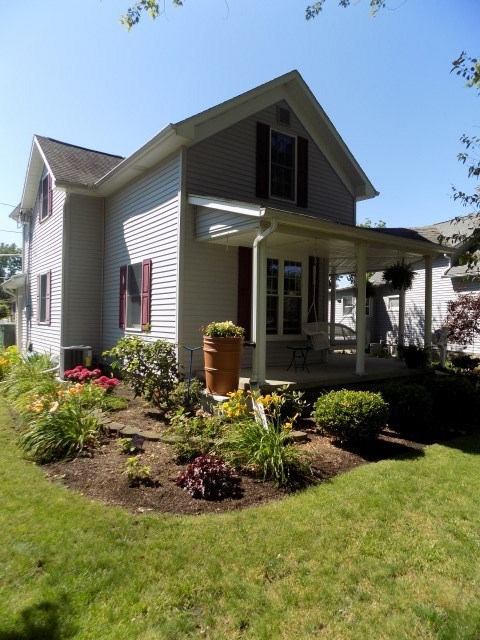 219 West Rugg Street Decatur, IN 46733 - Photo 3 of 23