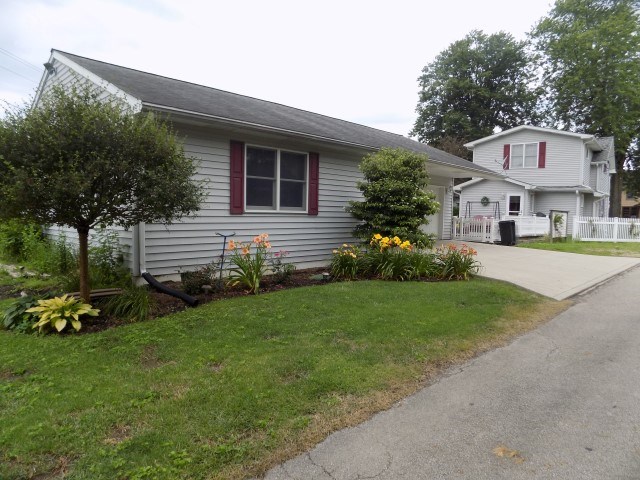 219 West Rugg Street Decatur, IN 46733 - Photo 5 of 23