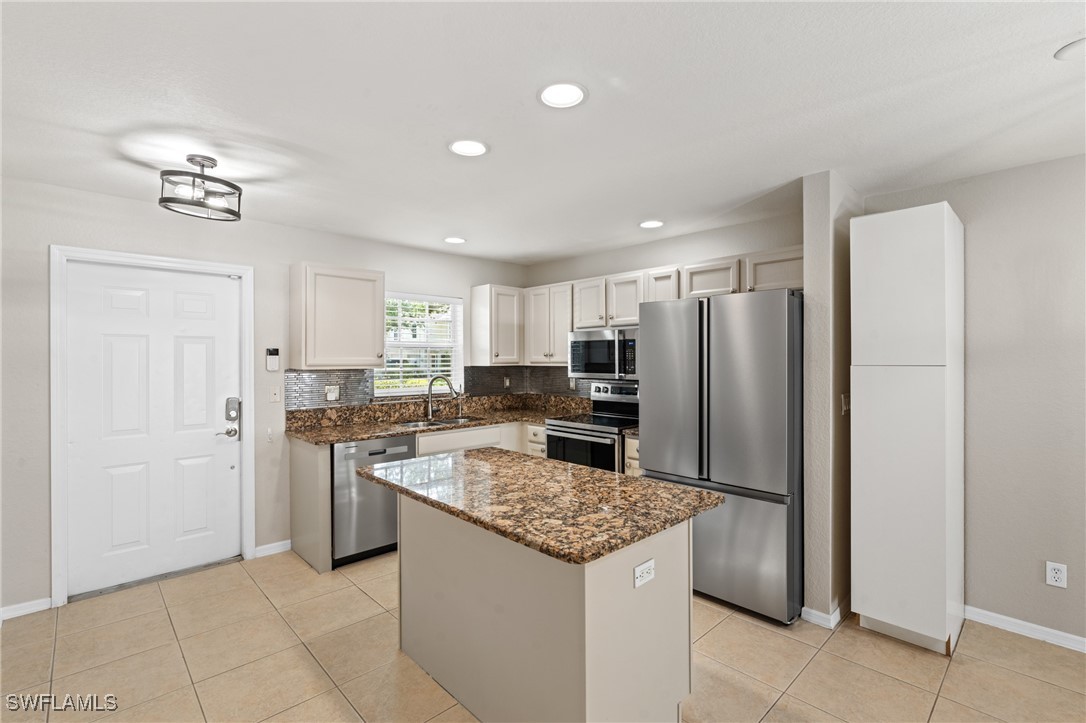 5124 Leeds Road Fort Myers, FL 33907 - Photo 3 of 46 Gallery Image 3