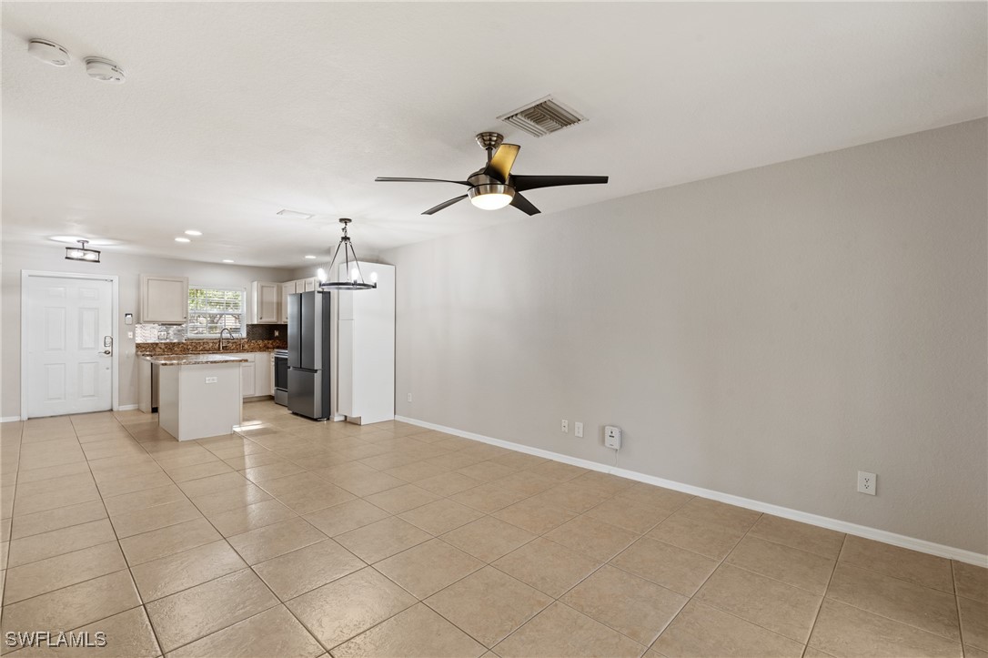 5124 Leeds Road Fort Myers, FL 33907 - Photo 6 of 46 Gallery Image 6