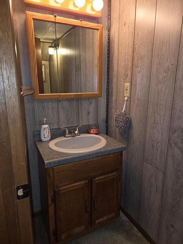 424 Van Buren Road Howards Grove, WI 53083 - Photo 18 of 28 Lower Half Bath(1)