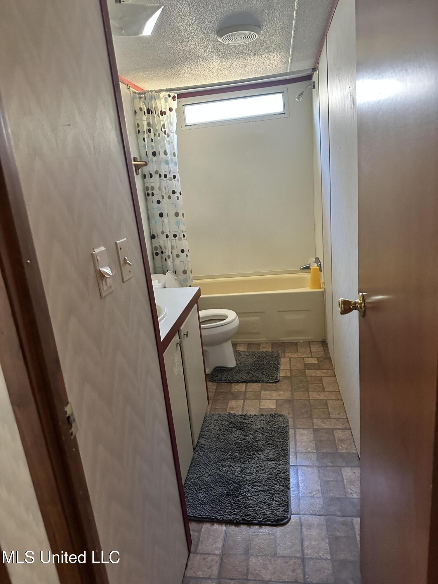 521 Reel Street Byram, MS 39272 - Photo 7 of 13 IMG_4714