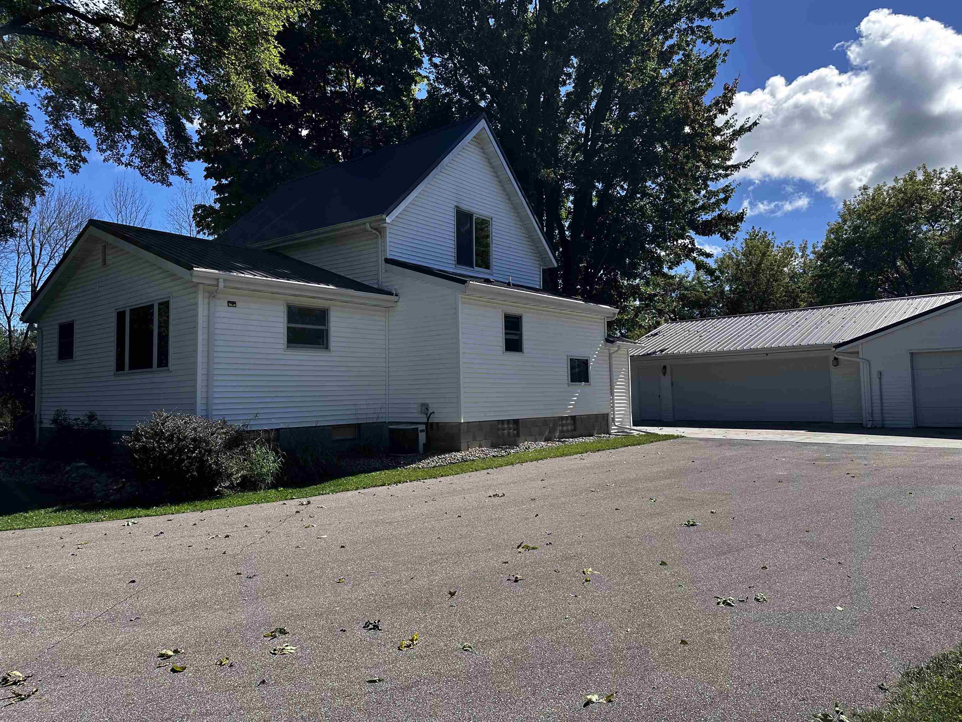 9873 Anton Road Clintonville, WI 54929 - Photo 8 of 49