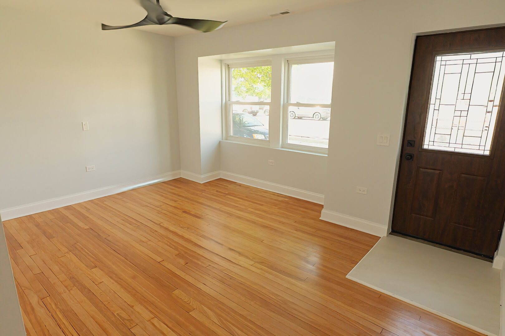11031 South Pulaski Road Chicago, IL 60655 - Photo 3 of 19 Gallery Image 3