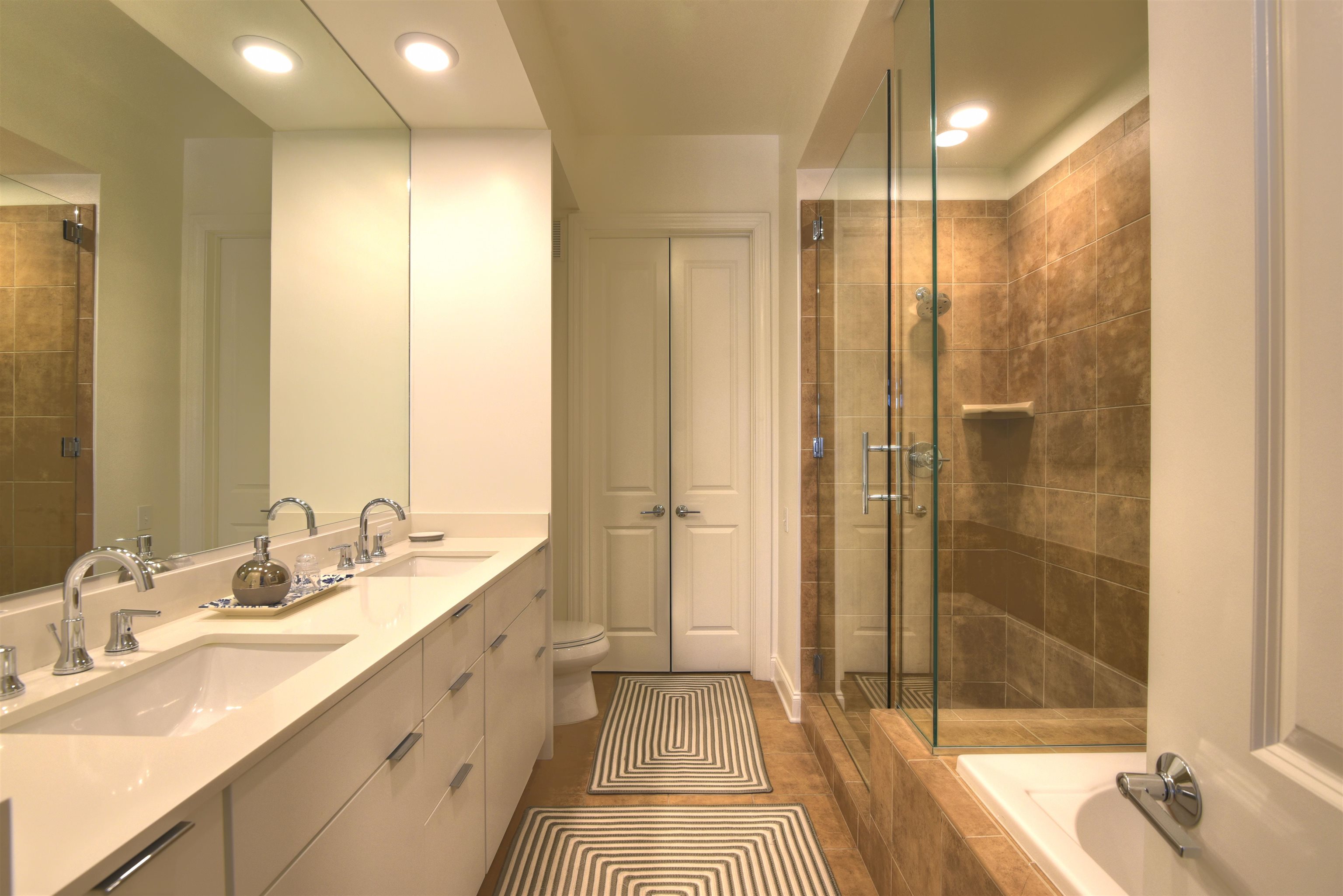 717 Riverside Drive, Unit 209 Memphis, TN 38103 - Photo 10 of 26 Gallery Image 10