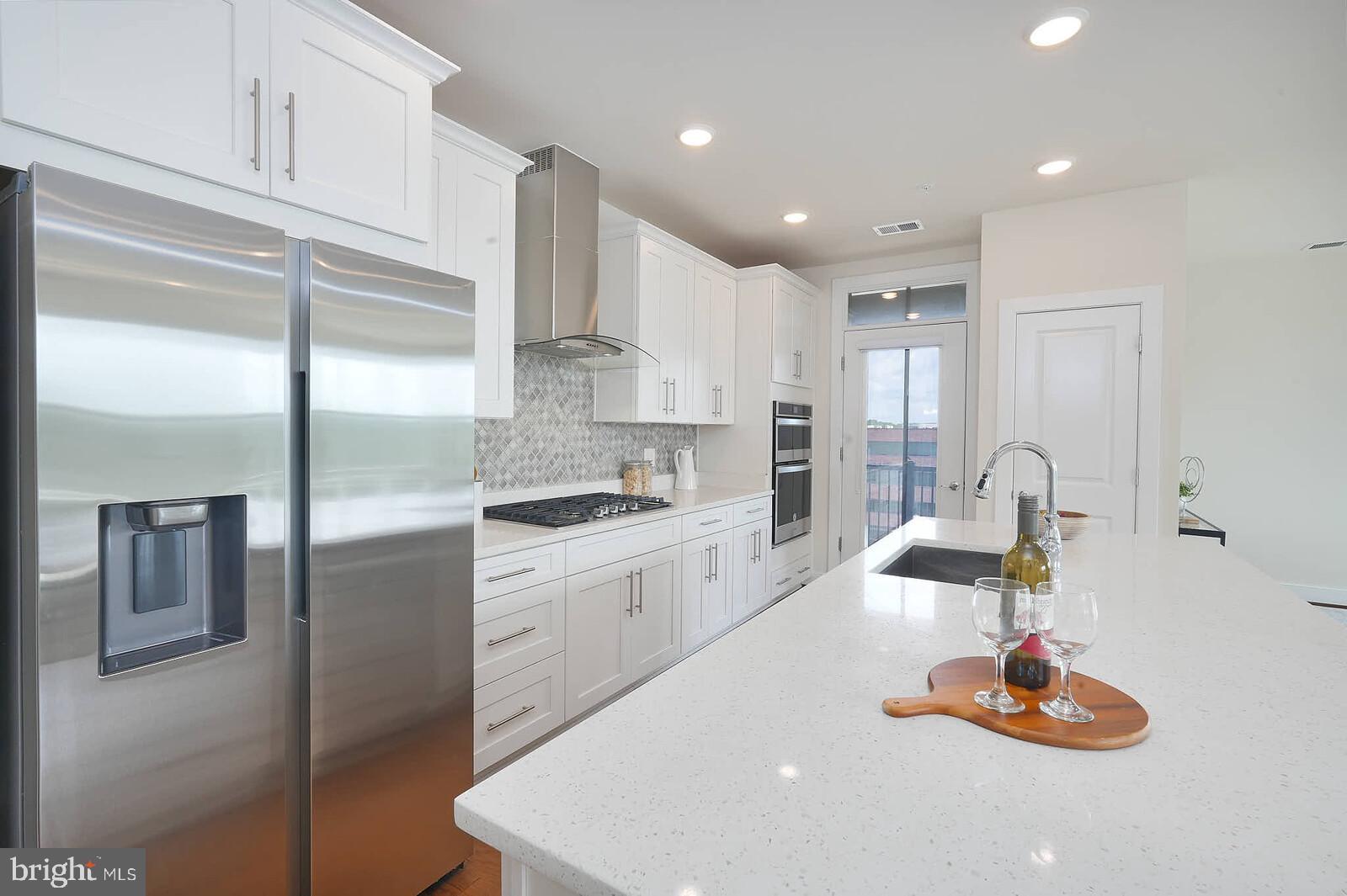 11200 Reston Station Boulevard, Unit 508 Reston, VA 20190 - Photo 5 of 29 Kitchen
