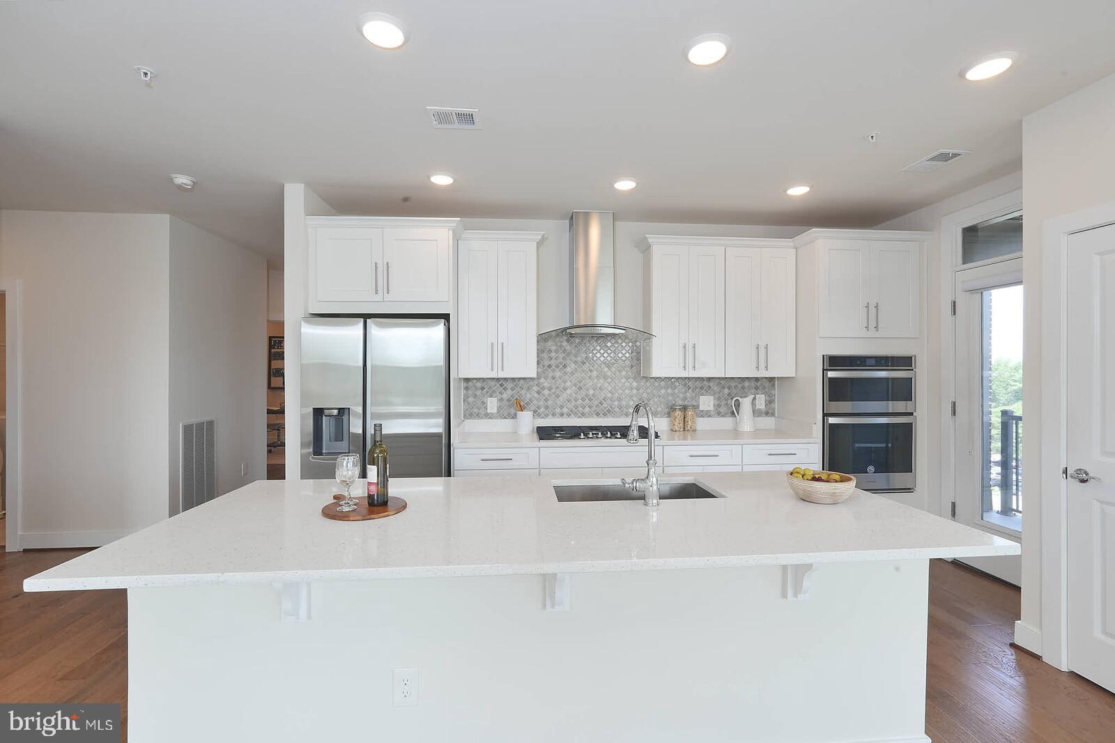 11200 Reston Station Boulevard, Unit 508 Reston, VA 20190 - Photo 7 of 29 Kitchen